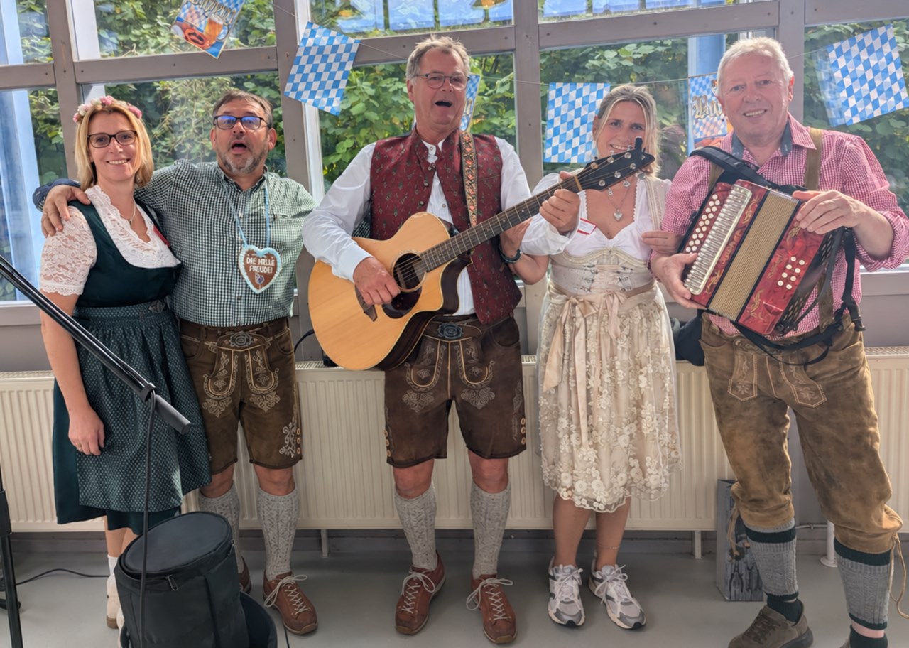 Eindrücke vom Oktoberfest in Arzbach.