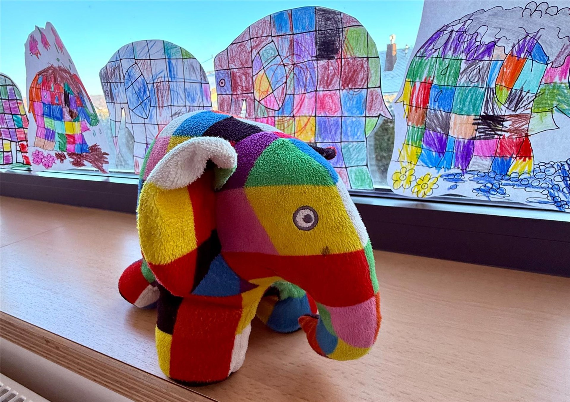 Der bunt karierte Elefant Elmar.
